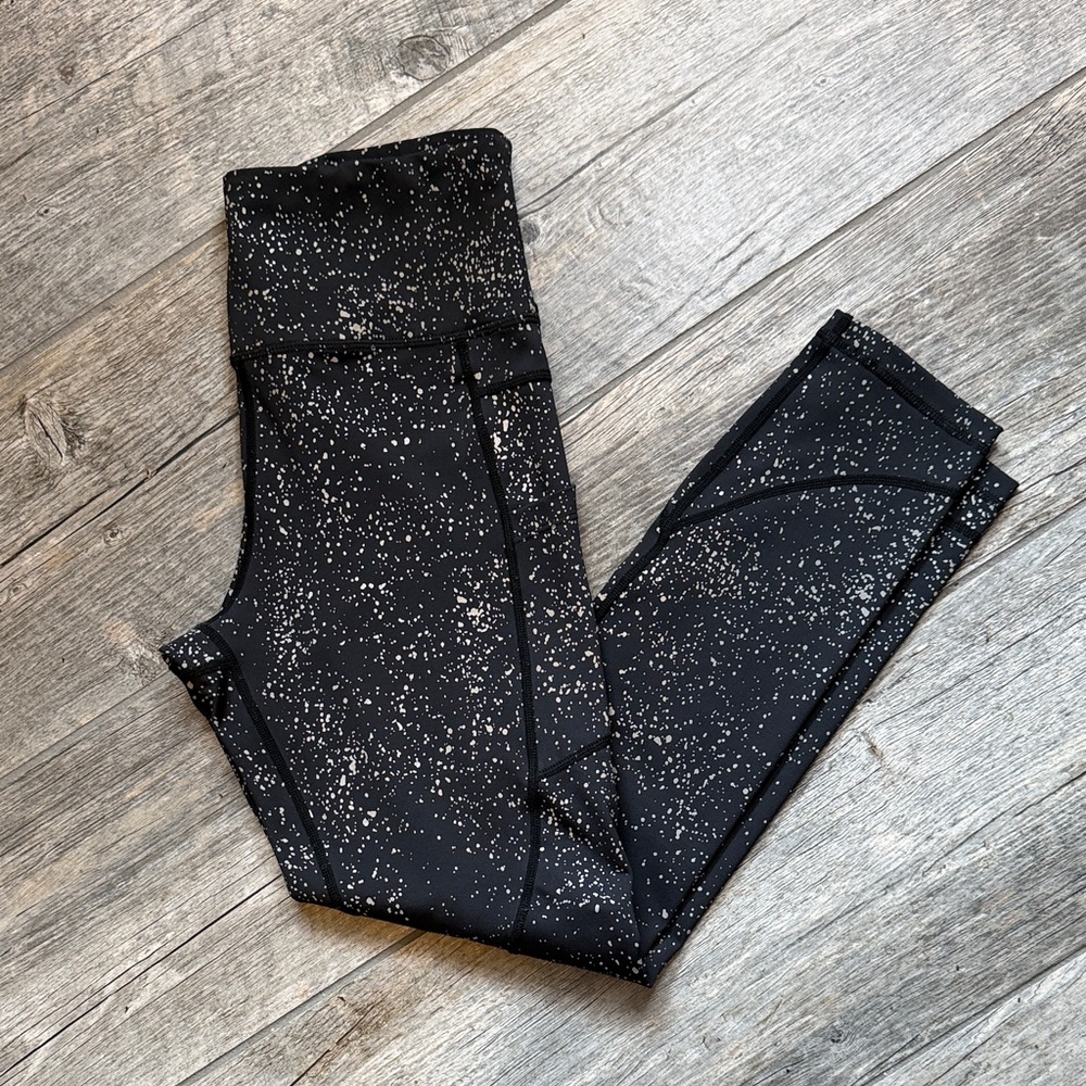 ZYIA Black and White Speckled Leggings with Pockets